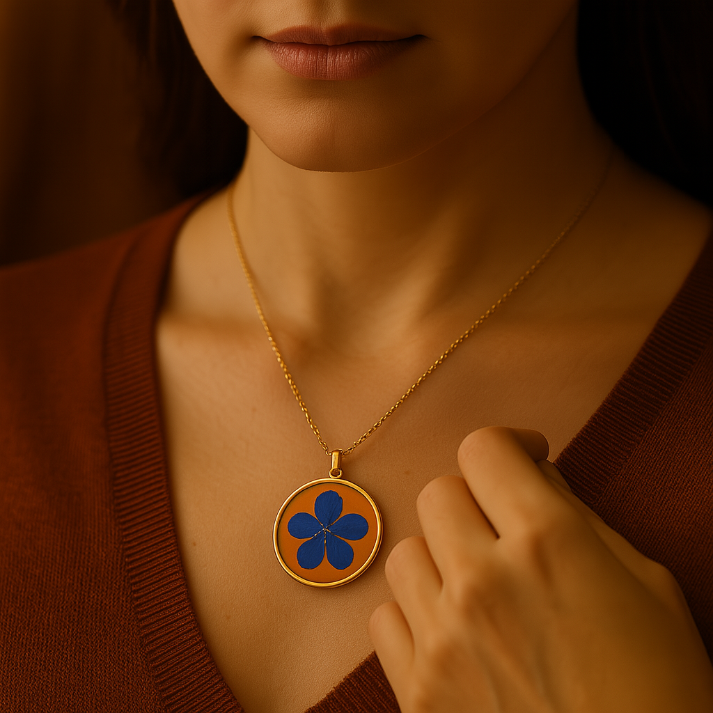 Blue Larkspur Circle Pendant – Creative & Communication