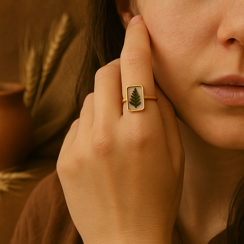 Fern Rectangle Ring – Honest & Clear